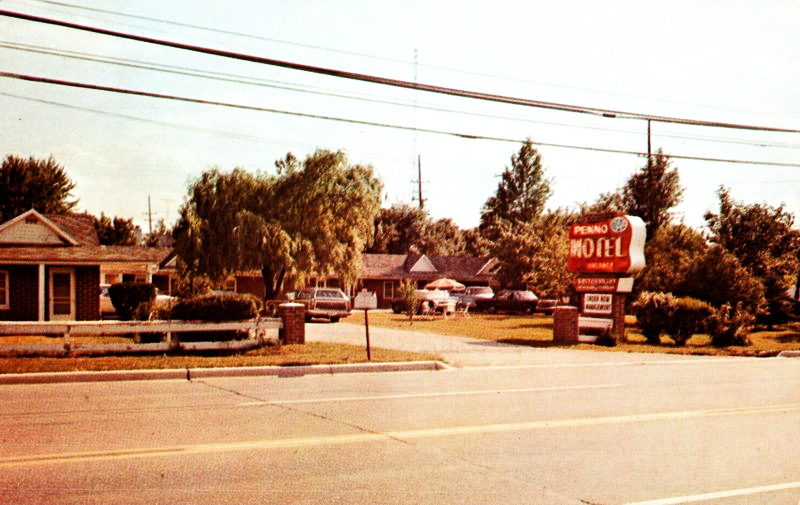 Teetzels Brick Motel (Penno Motel) - Vintage Postcard (newer photo)